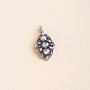 vintage-zawieszka-z-rozetami-diamentowymi-jagg