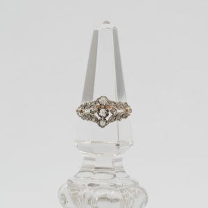 vintage-pierscionek-z-diamentami-zloto-585
