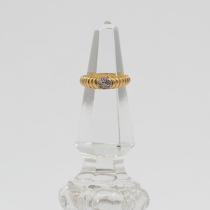 pierscionek-z-diamentami-vintage-zloto-750